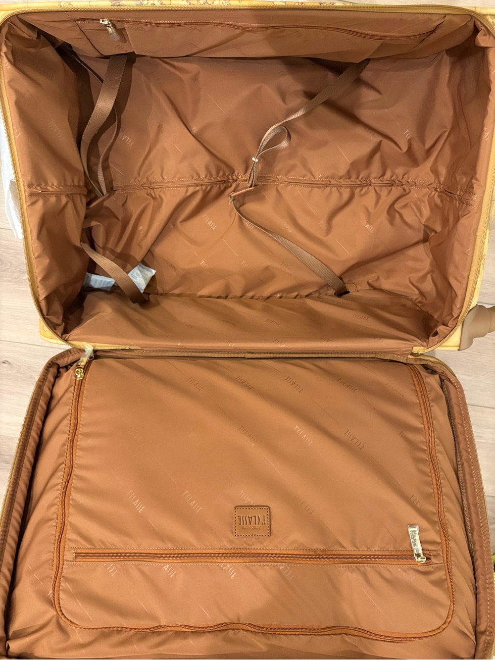 NWT Alviero Martini 1 Classe Geo Classic Large RARE Discontinued Suitcase - Picture 8 of 16